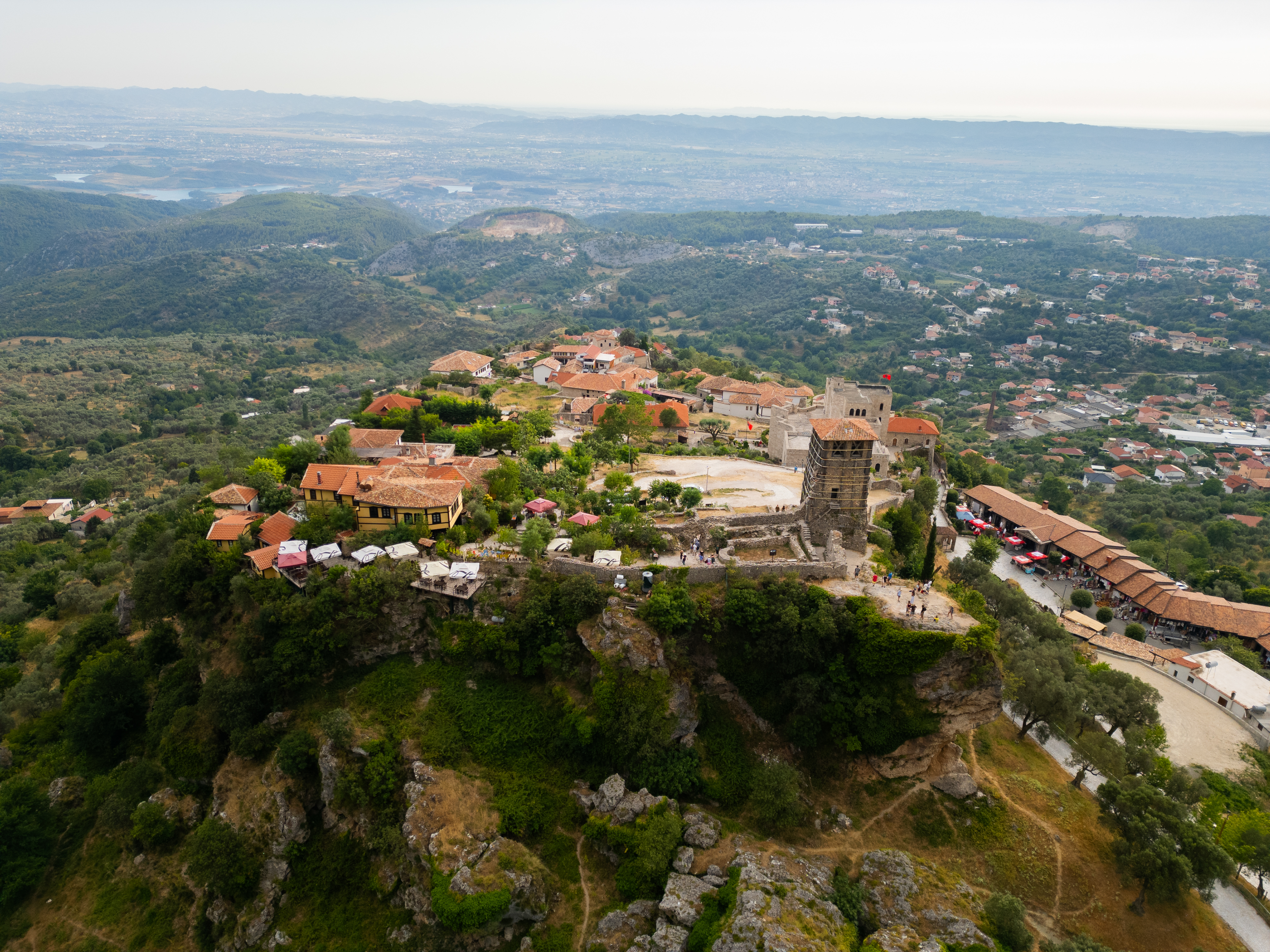 Pamje panoramike e qytetit të Krujës